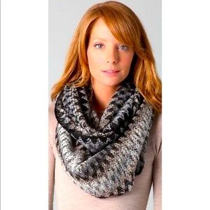 Missing Infinity Scarf